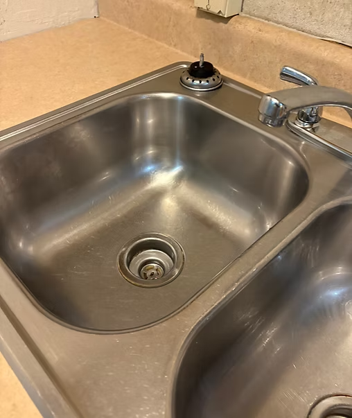 Kitchen Sink after cleaning